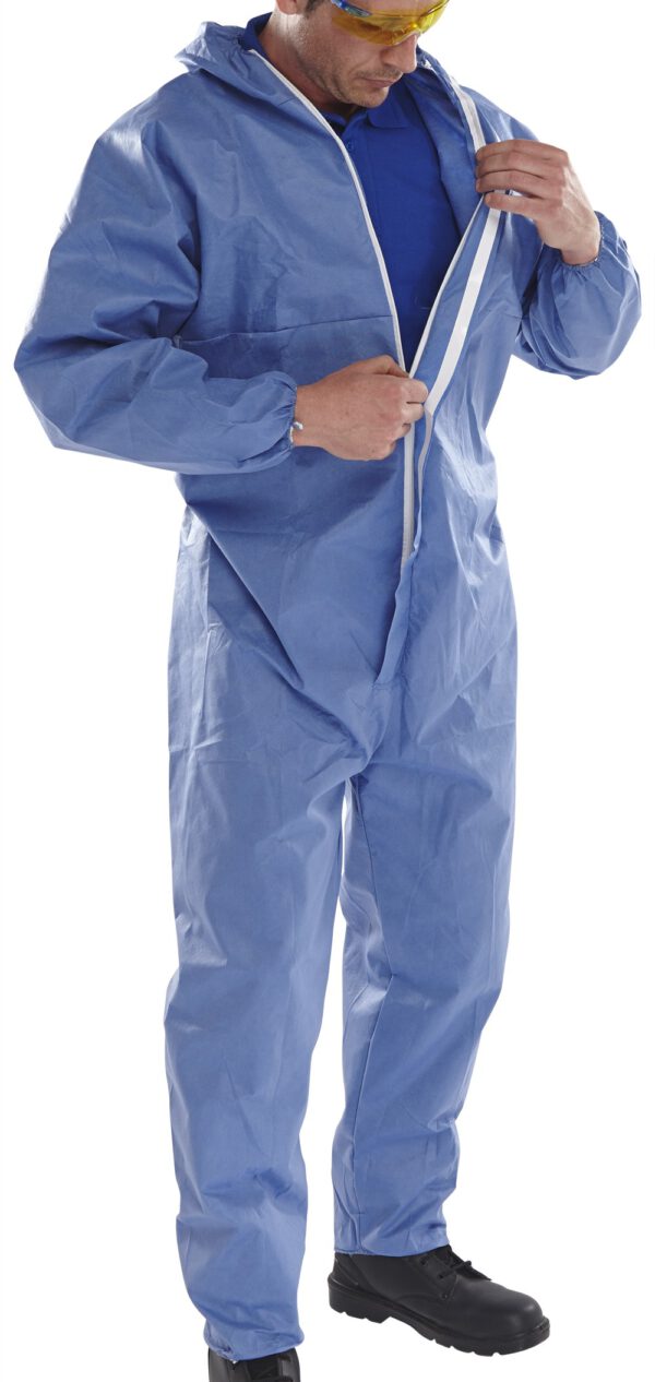 DISPOSABLE BOILERSUIT TYP 5/6
